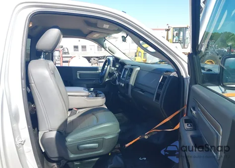 2013 Ram 1500 Tradesman из США, поврежденный, VIN 3C6JR6AP1DG543584